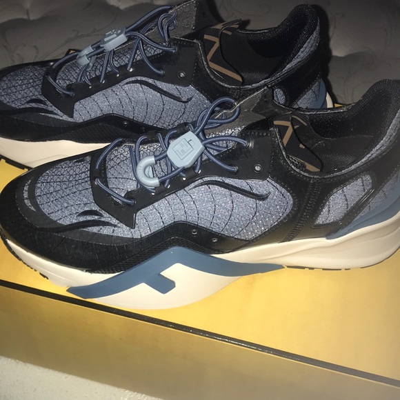 Fendi flow sneakers - Picture 1 of 7